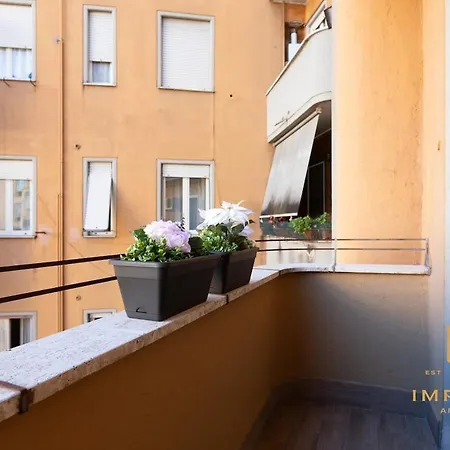 Deluxe 300mt To Metrob, 3 Bdrm-panoramic View Ac Feriehus Rom