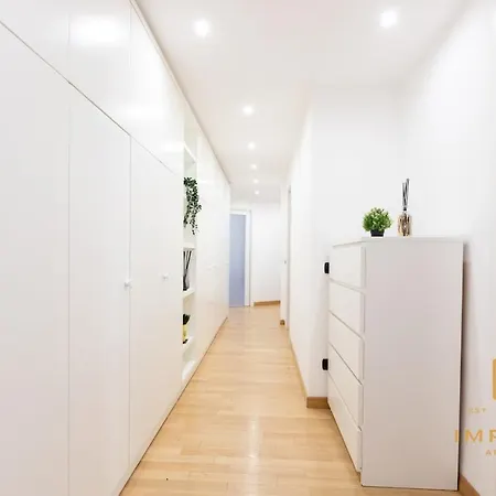 Deluxe 300mt To Metrob, 3 Bdrm-panoramic View Ac Rom